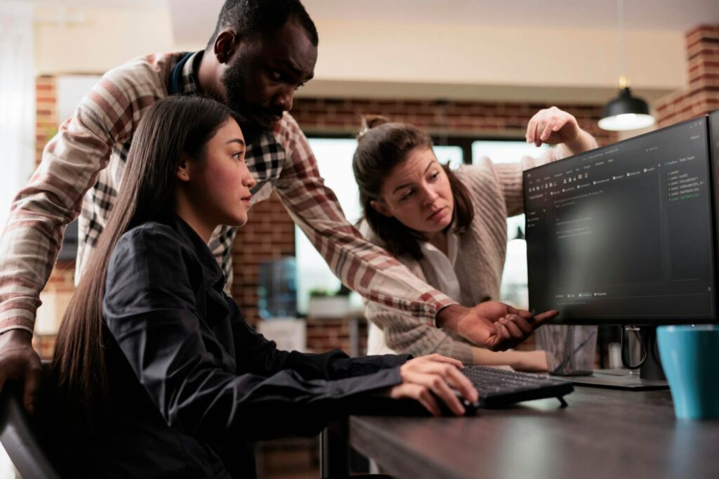 مقاله و اخبار شماره 4